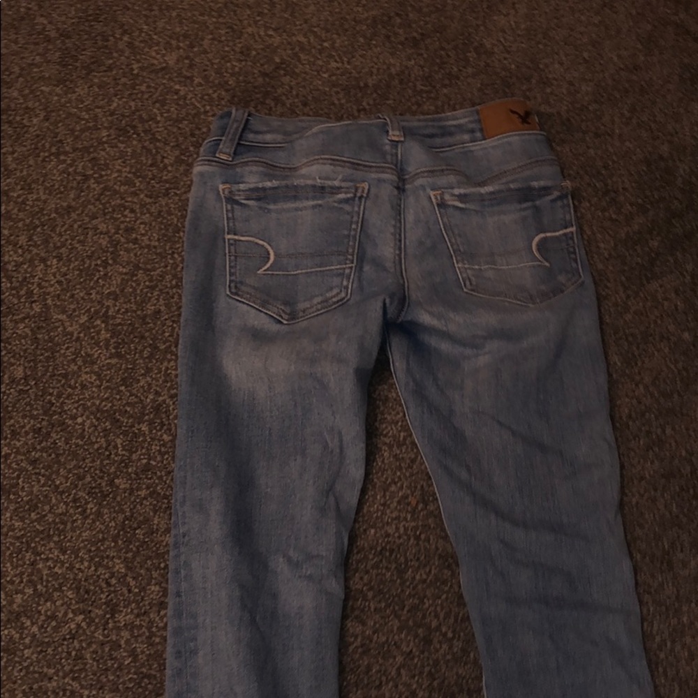 light wash american eagle jeans -accepting offers! - Picture 3 of 4